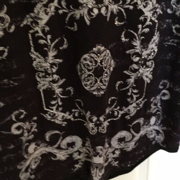 Rock & Republic t-shirt skulls studs Small Goth - Picture 11 of 16